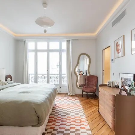Luxury - 5 Min Walk From Champs-elysees Paris