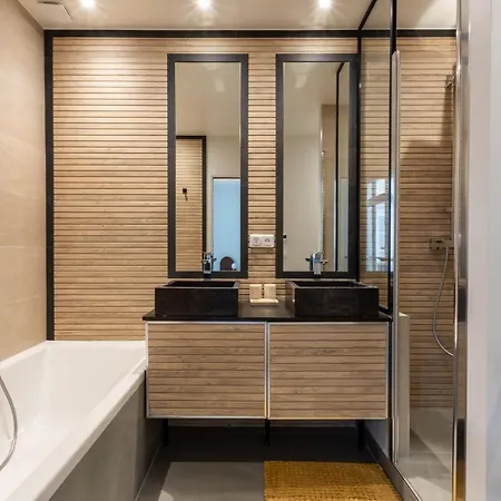 Apartment Luxury - 5 Min Walk From Champs-elysees *