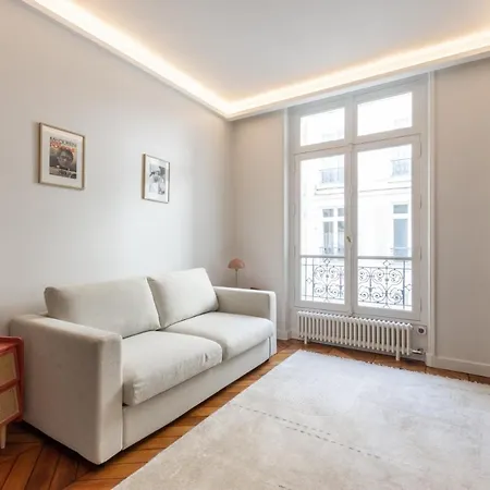 Luxury - 5 Min Walk From Champs-elysees Paris