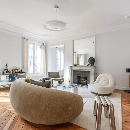 Apartment Luxury - 5 Min Walk From Champs-elysees Paris