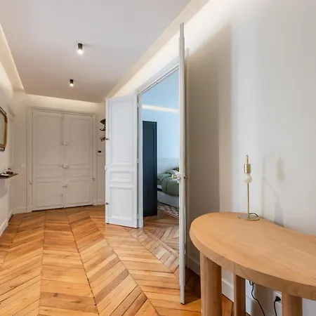 Luxury - 5 Min Walk From Champs-elysées * Parigi