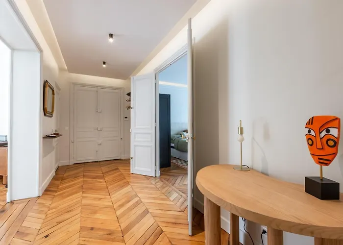 Luxury - 5 Min Walk From Champs-elysées * Parigi