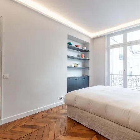 Lägenhet Luxury - 5 Min Walk From Champs-elysees Paris