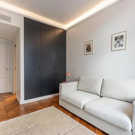 Lägenhet Luxury - 5 Min Walk From Champs-elysees