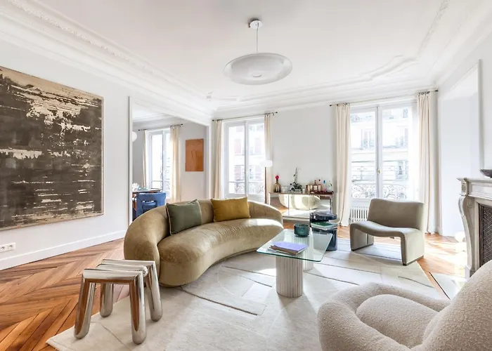 Lägenhet Luxury - 5 Min Walk From Champs-elysees *