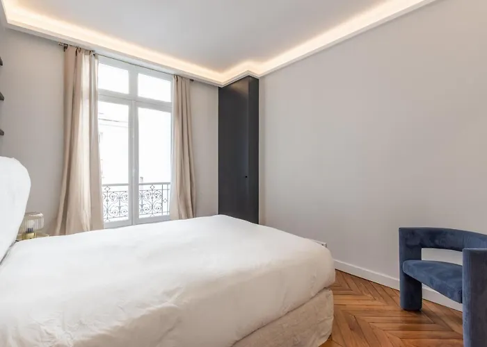 Luxury - 5 Min Walk From Champs-elysees Lägenhet *