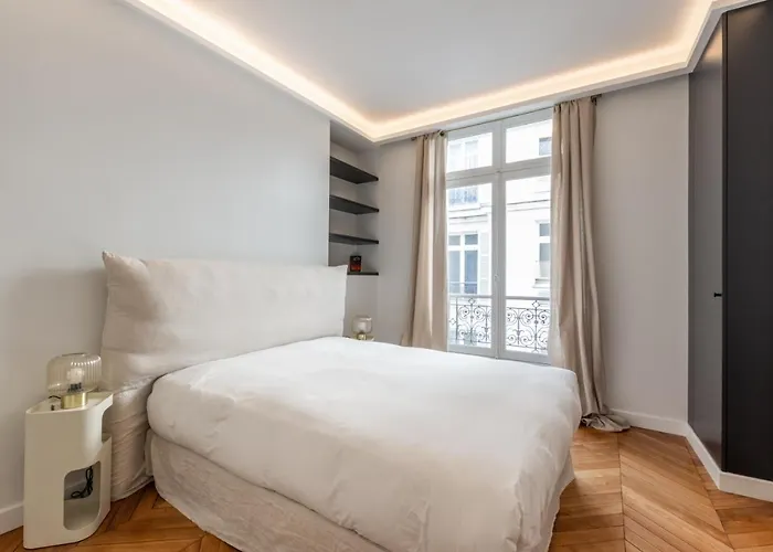 Luxury - 5 Min Walk From Champs-elysees Lägenhet