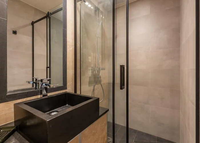 Lägenhet Luxury - 5 Min Walk From Champs-elysees Paris